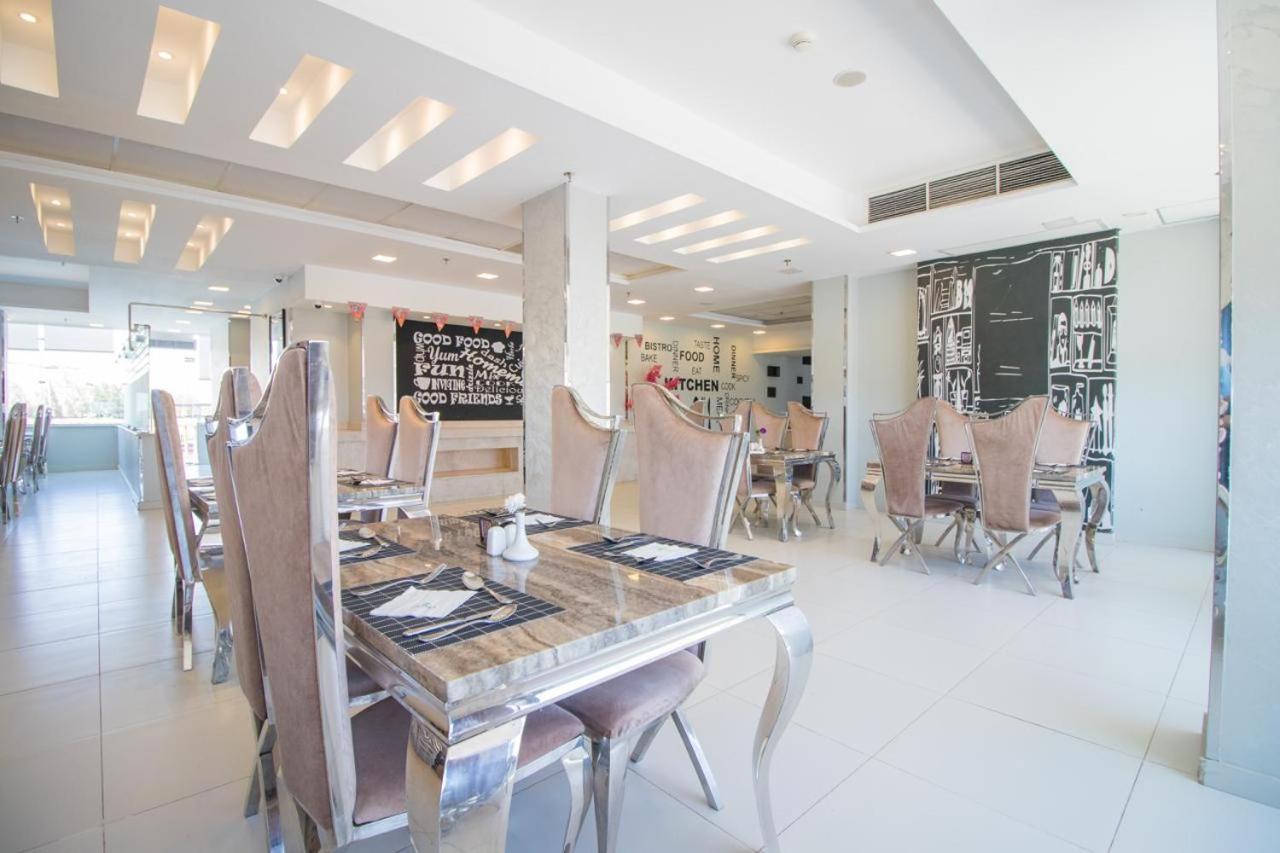 Marina Aqua Park Hotel Assouan Extérieur photo